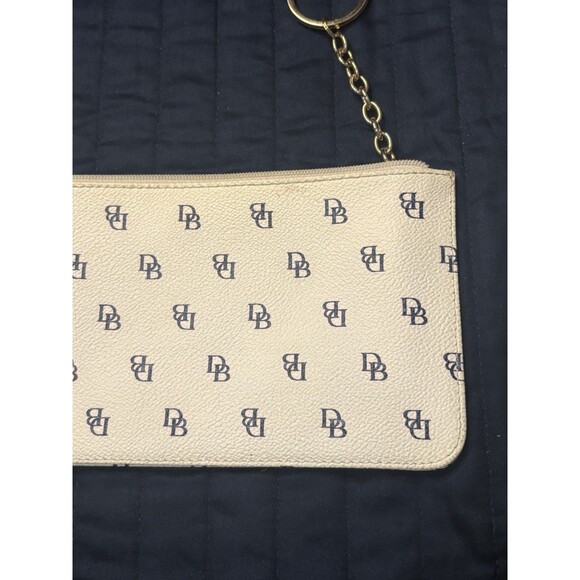 Dooney and Bourke Wristlet Wallet 8" X 4 1/2 Stap And Key Ring - Picture 3 of 13